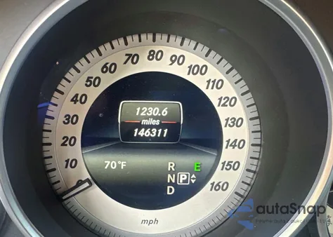 2015 Mercedes-Benz E 350 z USA, uszkodzony, nr VIN WDDHF5KB2FB105848